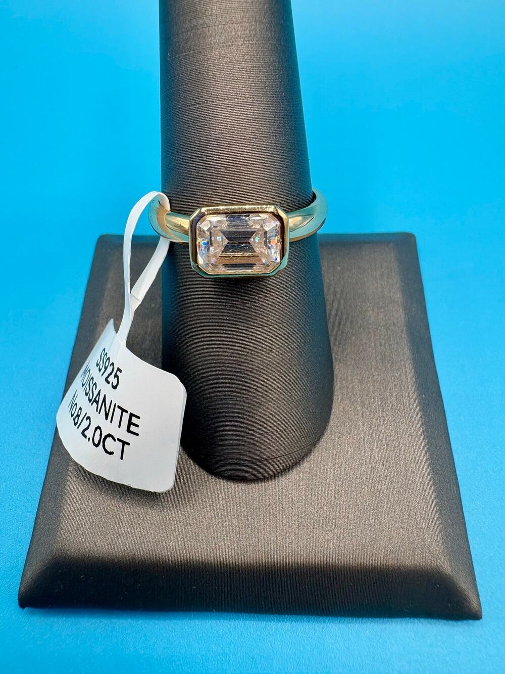 NWT - Size 8 - 2CTW Emerald Cut Moissanite Vermeil Ring